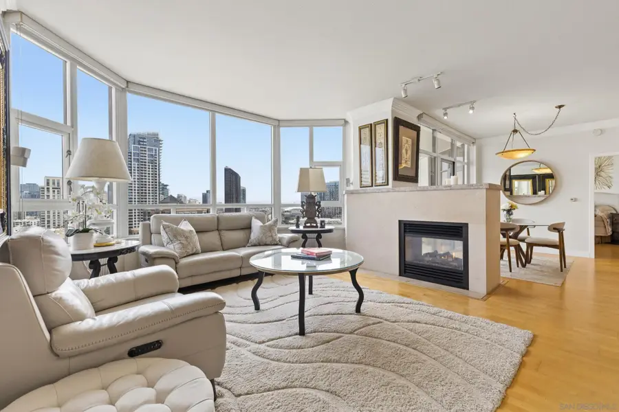 700 W Harbor Dr. #1502, San Diego, CA 92101 - #3