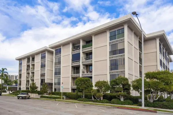 7811 Eads Ave #104, La Jolla, CA 92037