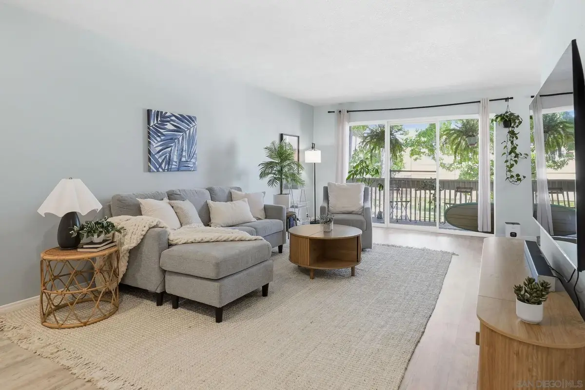 4600 Lamont St #212, San Diego, CA 92109 - #1