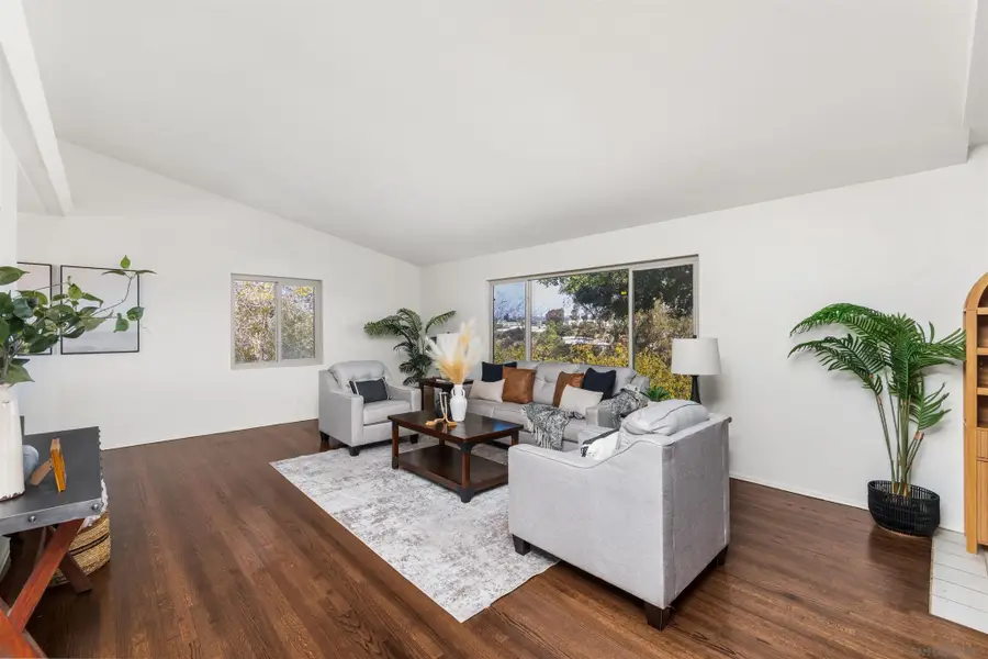 1711 Ridge View Dr., San Diego, CA 92105 - #2