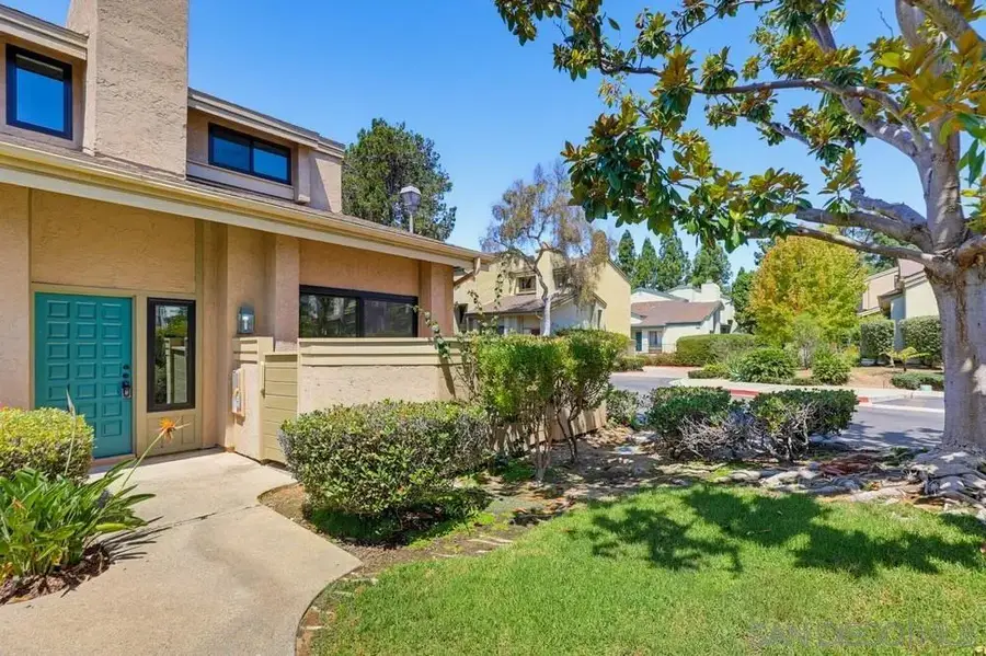 3249 Caminito Eastbluff #31, La Jolla, CA 92037 - #2