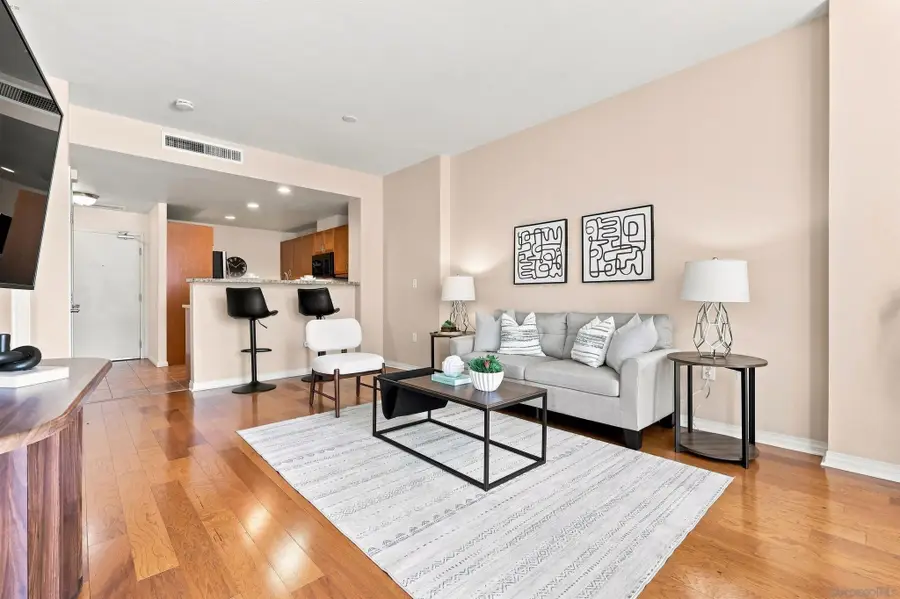 530 K St #517, San Diego, CA 92101 - #3