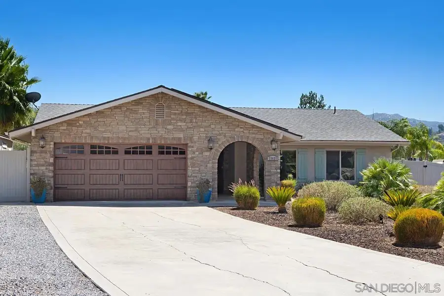 23627 Scarbery Way, Ramona, CA 92065 - #3
