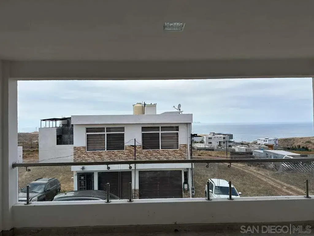 206 Ave. Santa Monica, Col. San Miguel Tijuana Mexico, O Neals, CA 99999 - #1