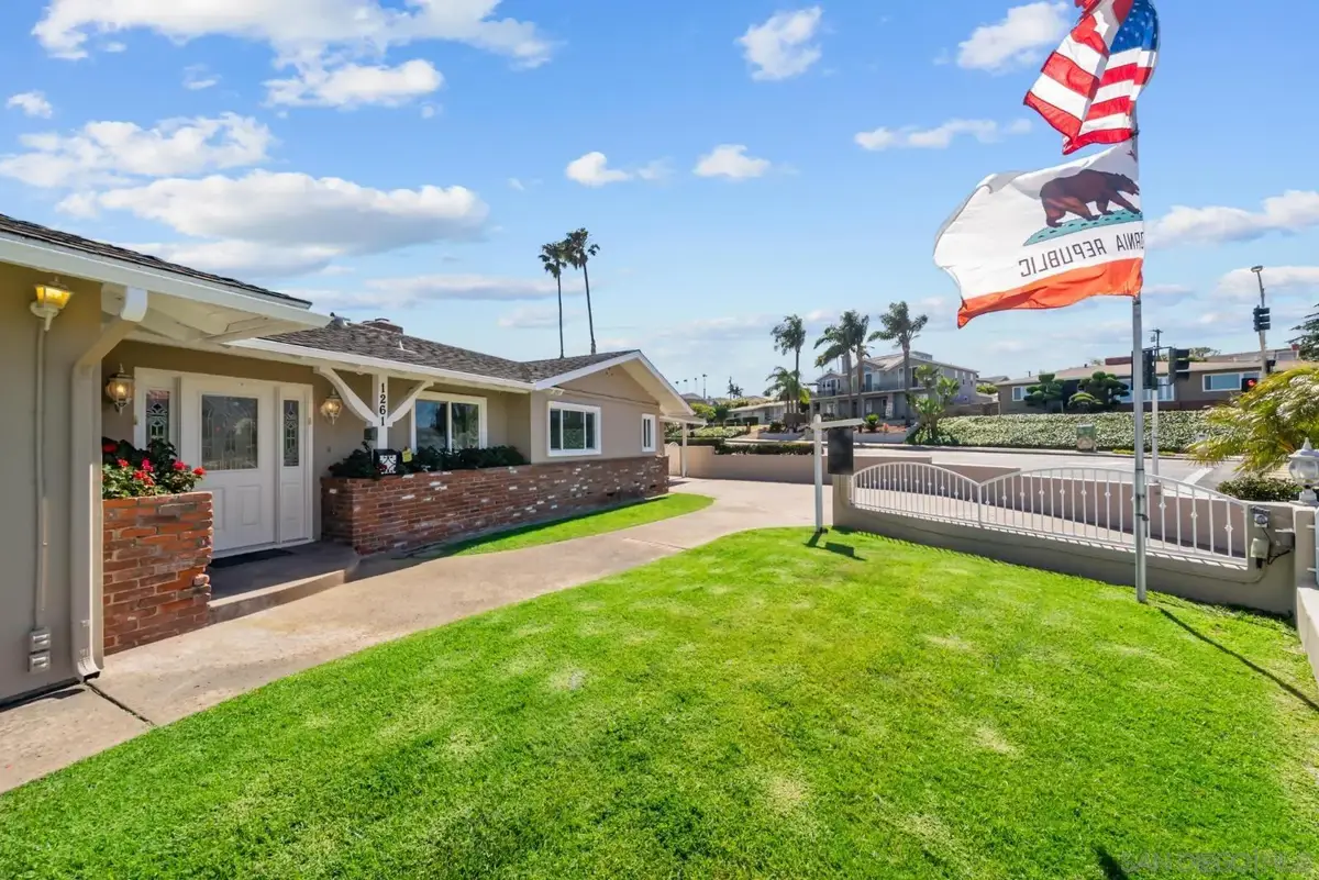 1261 Catalina, San Diego, CA 92107 - #1