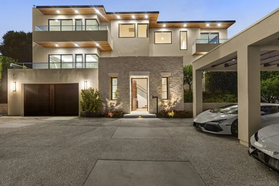 6349 Castejon, La Jolla, CA 92037 - #3