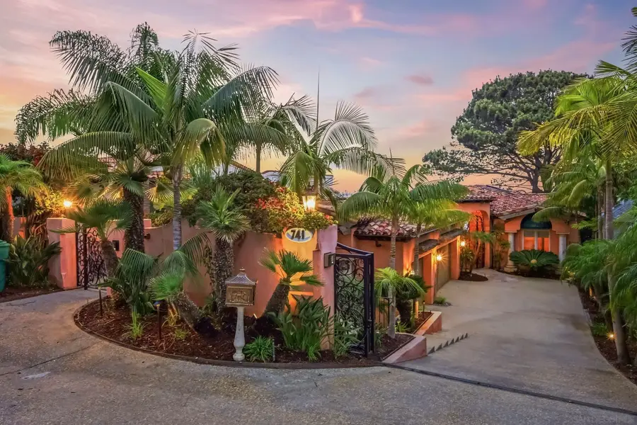 741 Rosecrans, San Diego, CA 92106 - #2