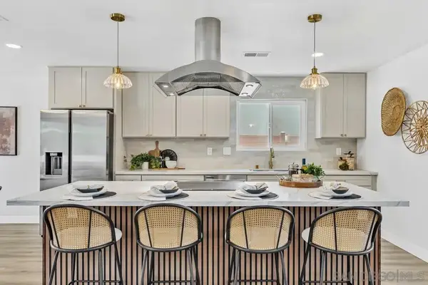 8782 Mulvaney Dr, San Diego, CA 92119
