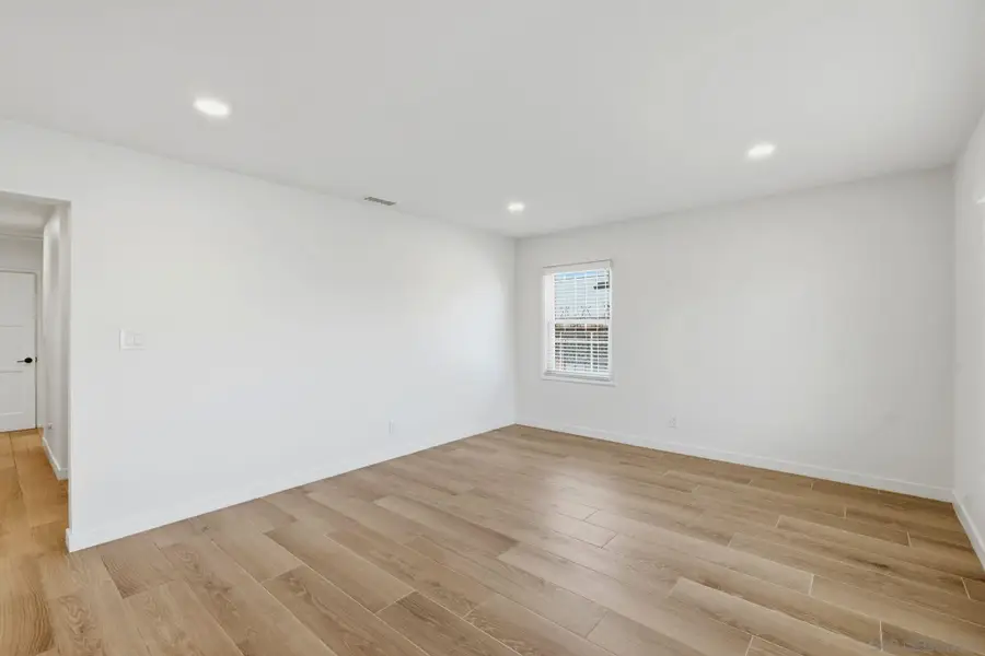 5345 Encina, San Diego, CA 92114 - #2