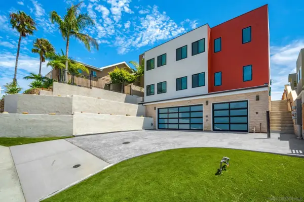 1251-1253 Van Nuys St, San Diego, CA 92109