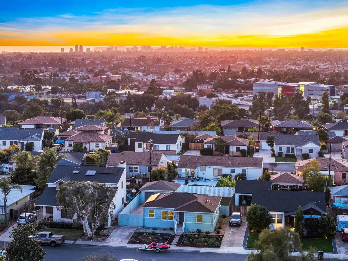 4220 E Overlook Dr, San Diego, CA 92115 - #1