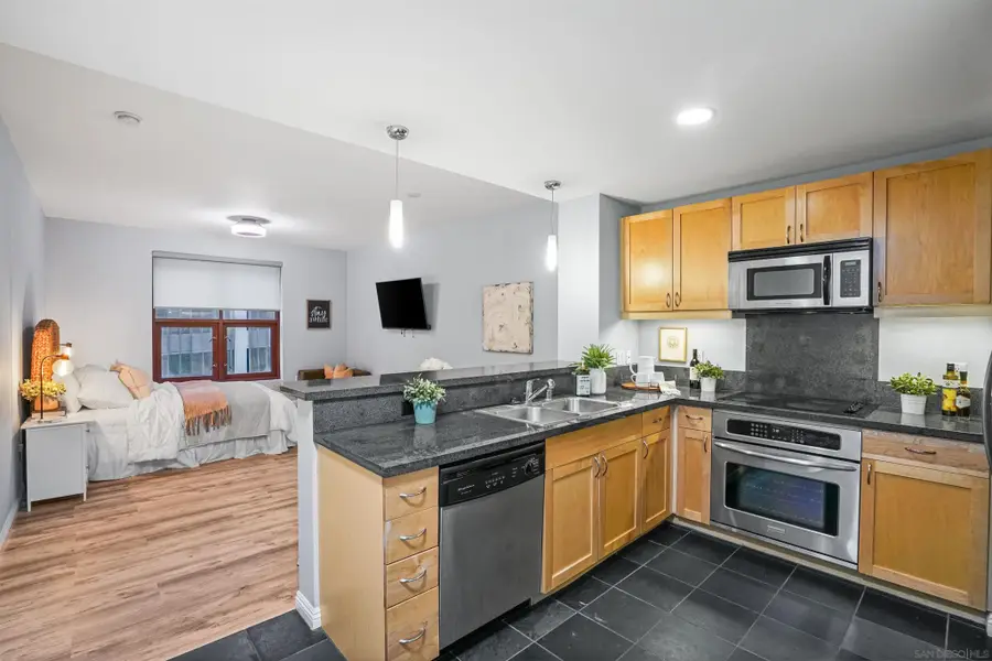 1150 J St #523, San Diego, CA 92101 - #3