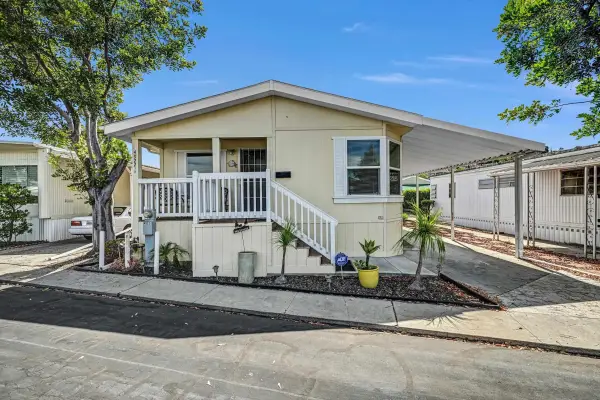 4922 1/2 Old Cliffs Rd., San Diego, CA 92120