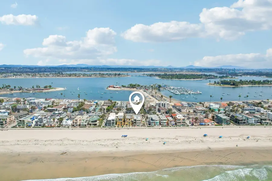 702 Monterey Ct., San Diego, CA 92109 - #2