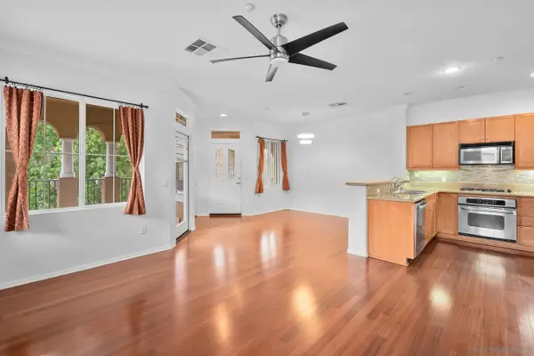 11021 Catarina #298, San Diego, CA 92128