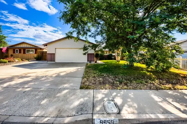 9959 Pebble Beach Dr, Santee, CA 92071