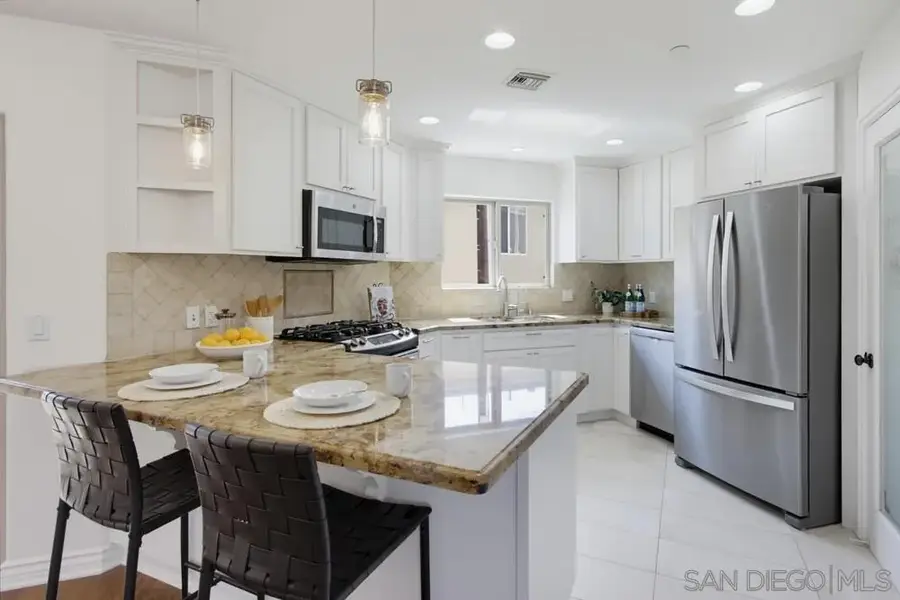 4279 Lamont, San Diego, CA 92109 - #3