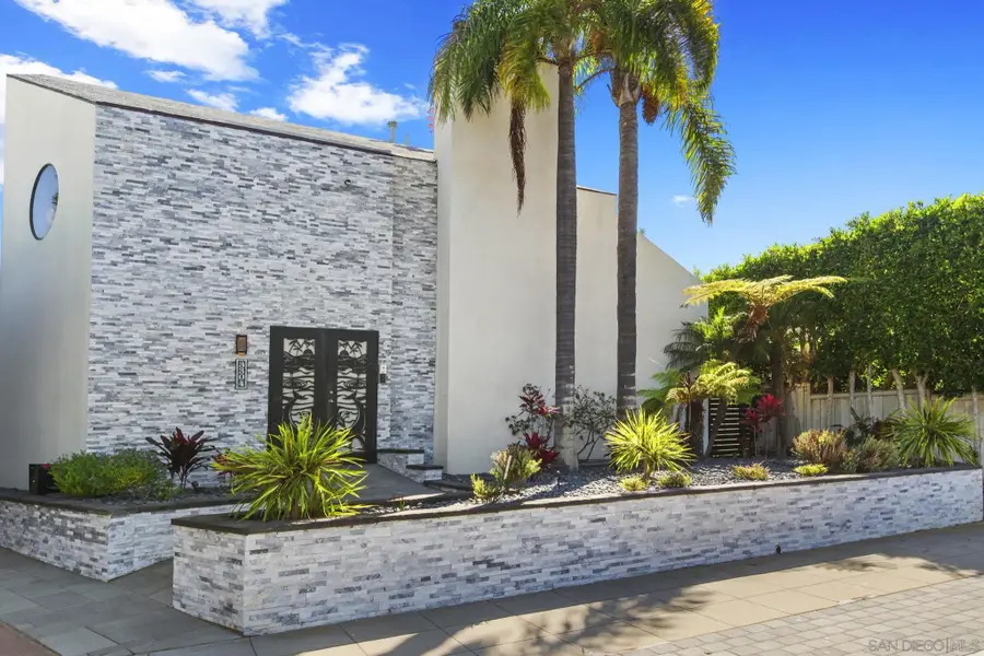3304 Buena Vista Street, San Diego, CA 92109 - #2