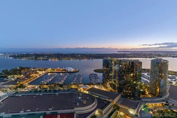 100 Harbor Drive #3504, San Diego, CA 92101