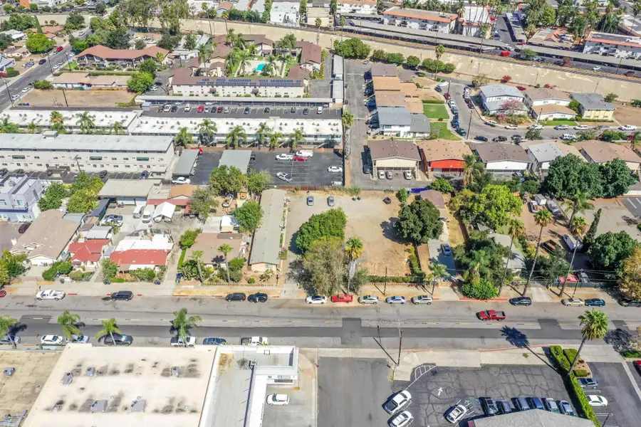 366-70 E Pennsylvania #8/9,10, Escondido, CA 92025 - #2