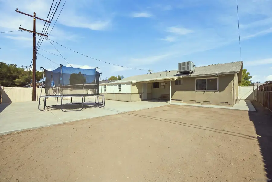 1001 E Lucerne, Hemet, CA 92543 - #3