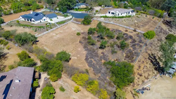6300 Twin Country Lane #3, Fallbrook, CA 92028