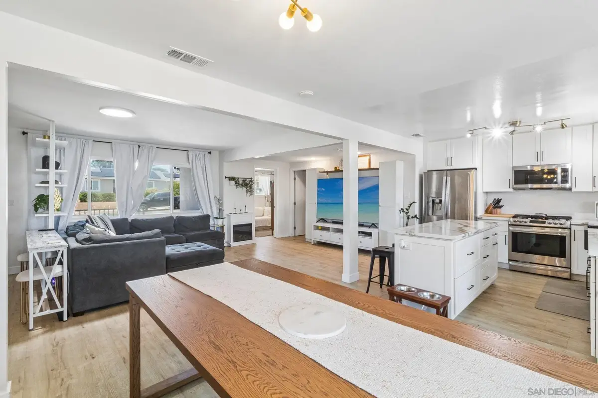 9239 Bellagio Rd, Santee, CA 92071 - #1