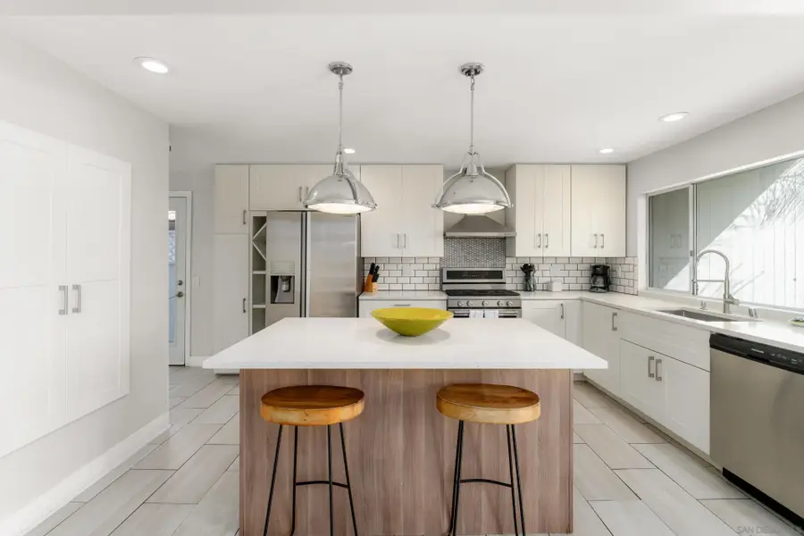 1920 Beryl St, San Diego, CA 92109 - #2