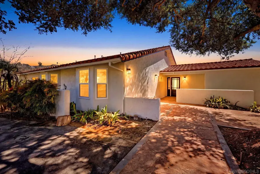 2073 Willow Glen, Fallbrook, CA 92028 - #2