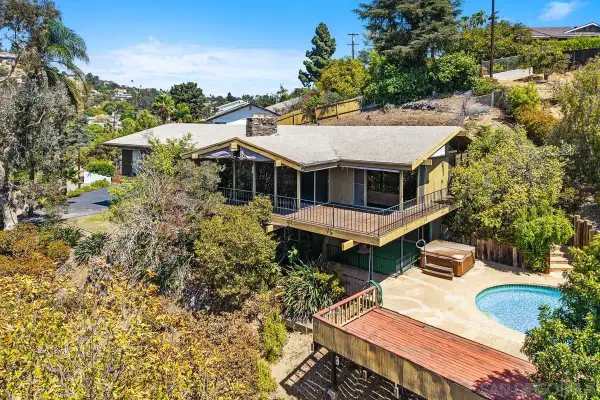 9827 Edgar Pl, La Mesa, CA 91941