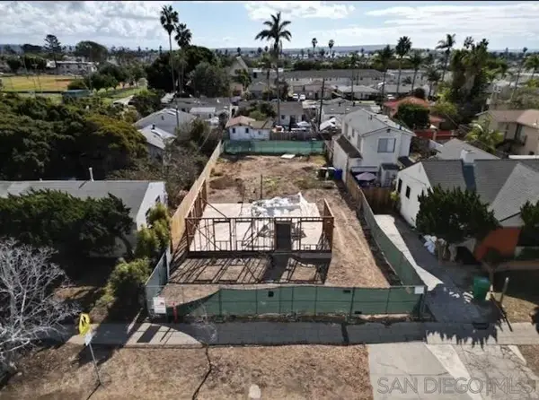 1367 Diamond, San Diego, CA 92109
