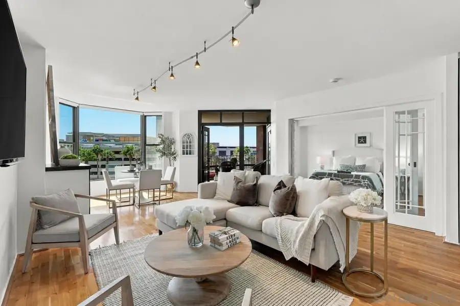 500 W Harbor Dr. #504, San Diego, CA 92101 - #3