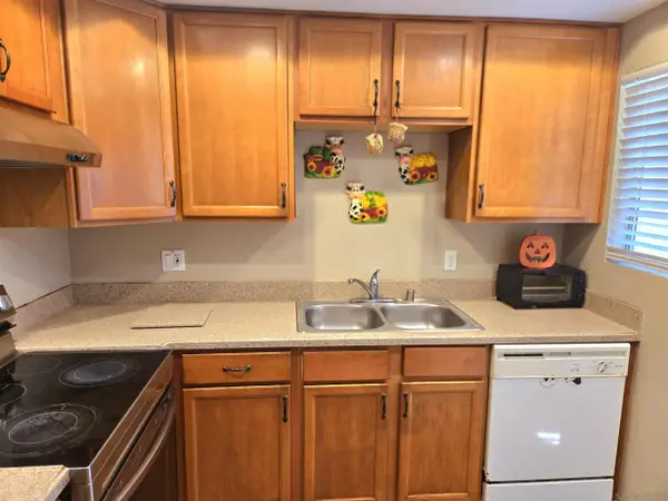 475 N Midway Dr #236, Escondido, CA 92027