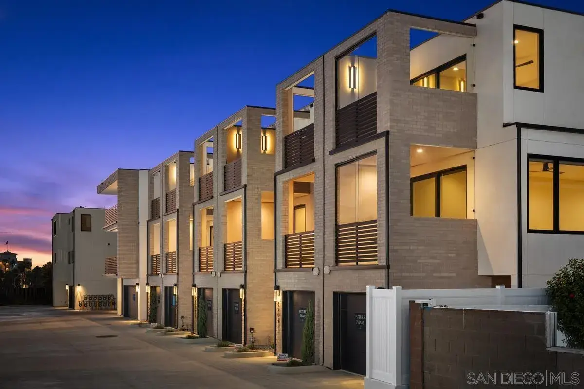 4200 Tonopah St, San Diego, CA 92110 - #1