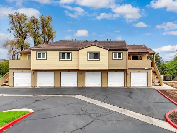 5045 Los Morros Way #83, Oceanside, CA 92057
