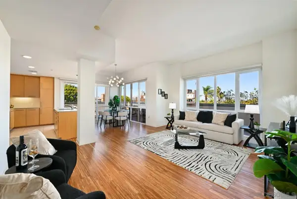 845 Fort Stockton Dr. #303, San Diego, CA 92103