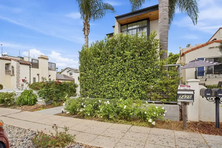 7429-31 Draper Ave, La Jolla, CA 92037 - #3