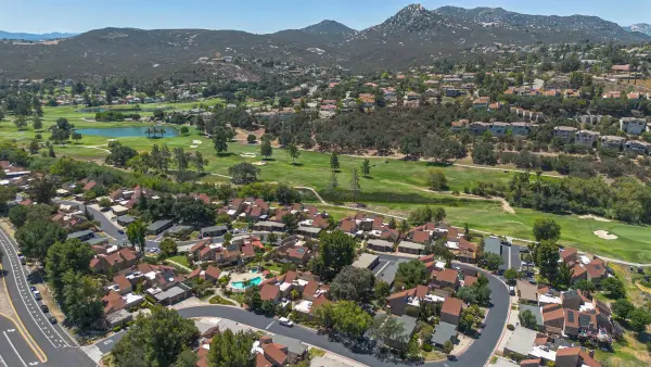 23952 Green Haven, Ramona, CA 92065