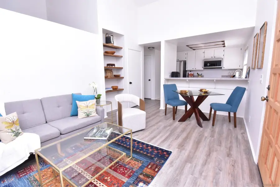 8356 Via Sonoma #D, La Jolla, CA 92037 - #3