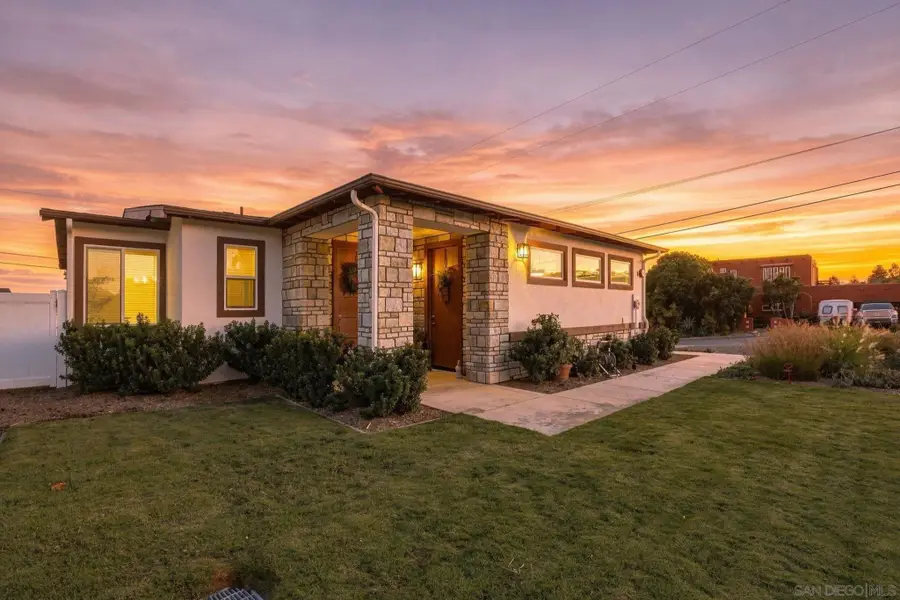 1858 Avocado Rd, Oceanside, CA 92054 - #3