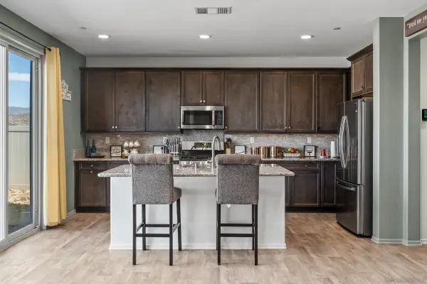 3048 Eveningcloud St, Hemet, CA 92543