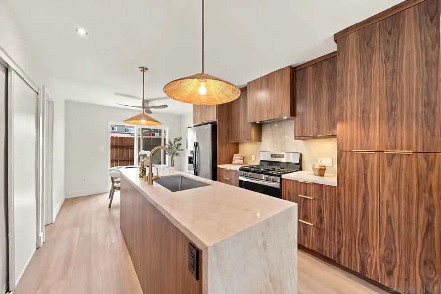 435 Woodlawn Ave #D, Chula Vista, CA 91910 - #2