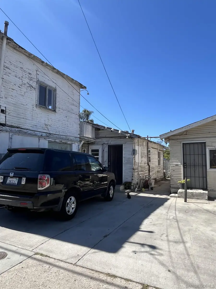 2062-64 Irving St, San Diego, CA 92113 - #2