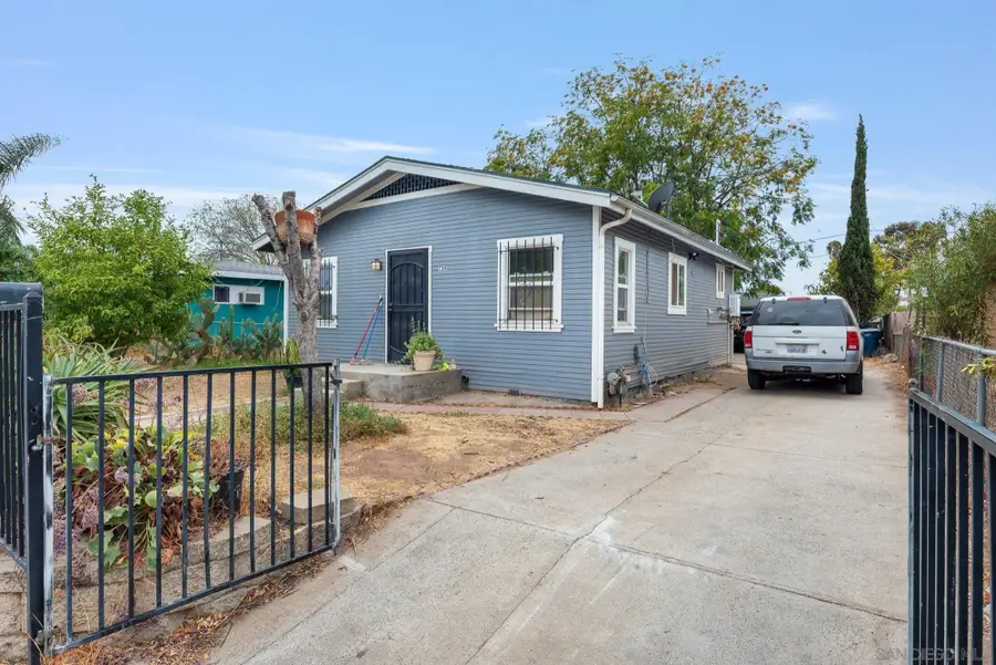 739 Park Pl., Escondido, CA 92025 - #2