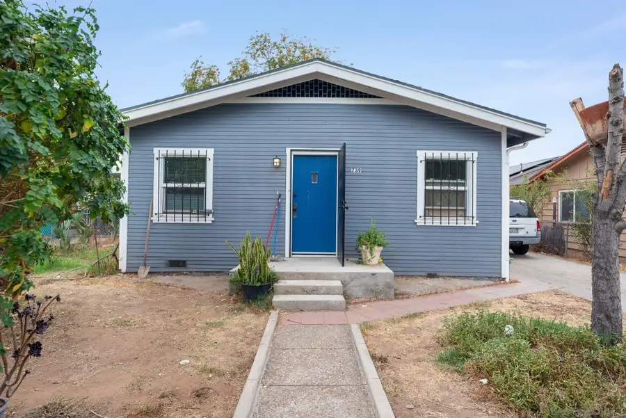739 Park Pl., Escondido, CA 92025 - #3