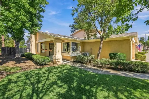 8360 Suntree Place, San Diego, CA 92119