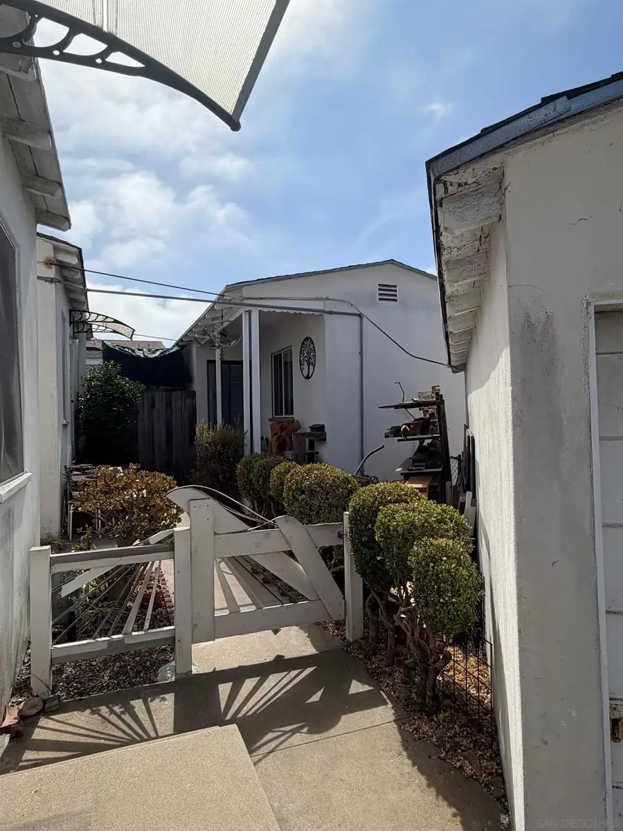 2426 Seaside St, San Diego, CA 92107 - #3