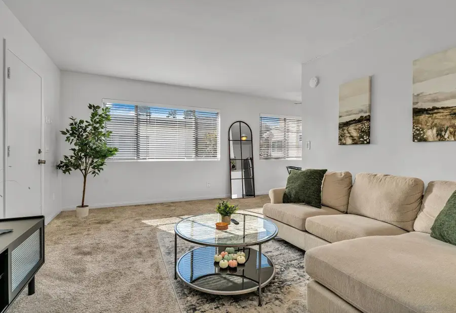 3800 Kendall St #Unit 3, San Diego, CA 92109 - #2