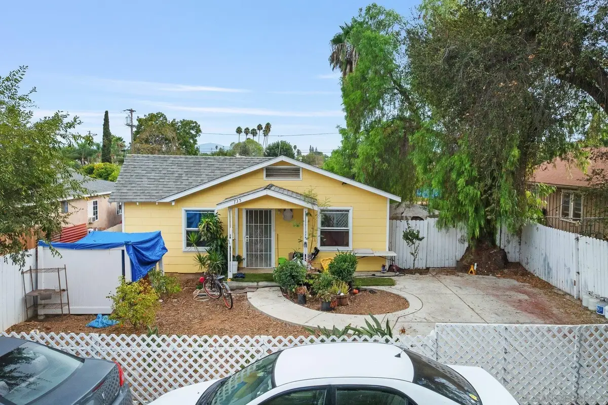 735 W 6th, Escondido, CA 92025 - #1