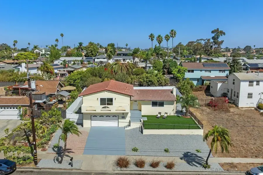 2302 Greenbrier Drive, Oceanside, CA 92054 - #3